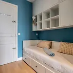 Goodguest-trocadero Eiffel Tower Mobility Lease Apartment *